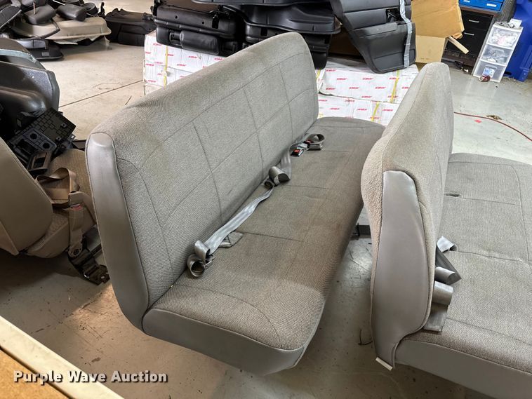 image for item EN5673 (4) bench seats