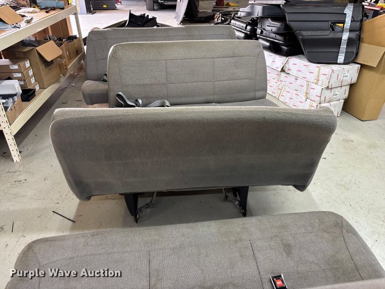 image for item EN5673 (4) bench seats