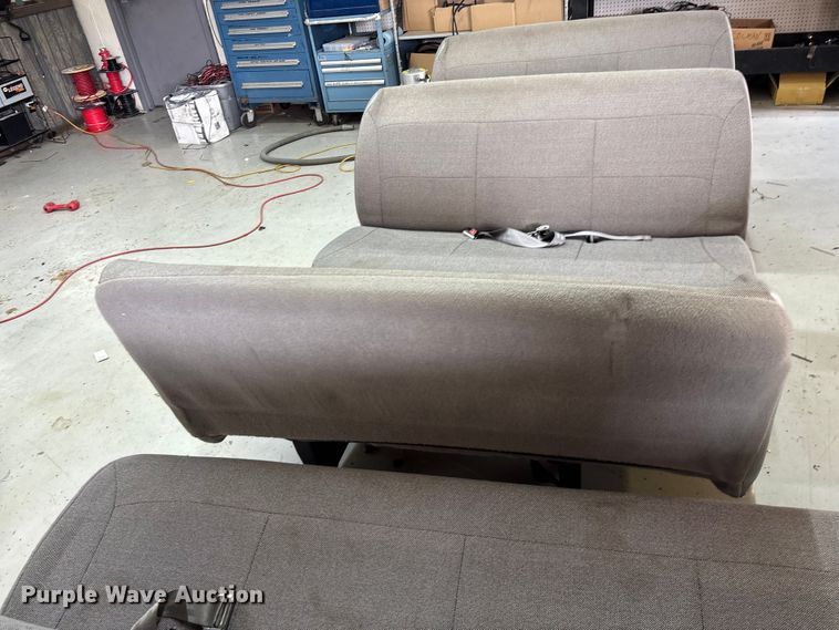 image for item EN5673 (4) bench seats