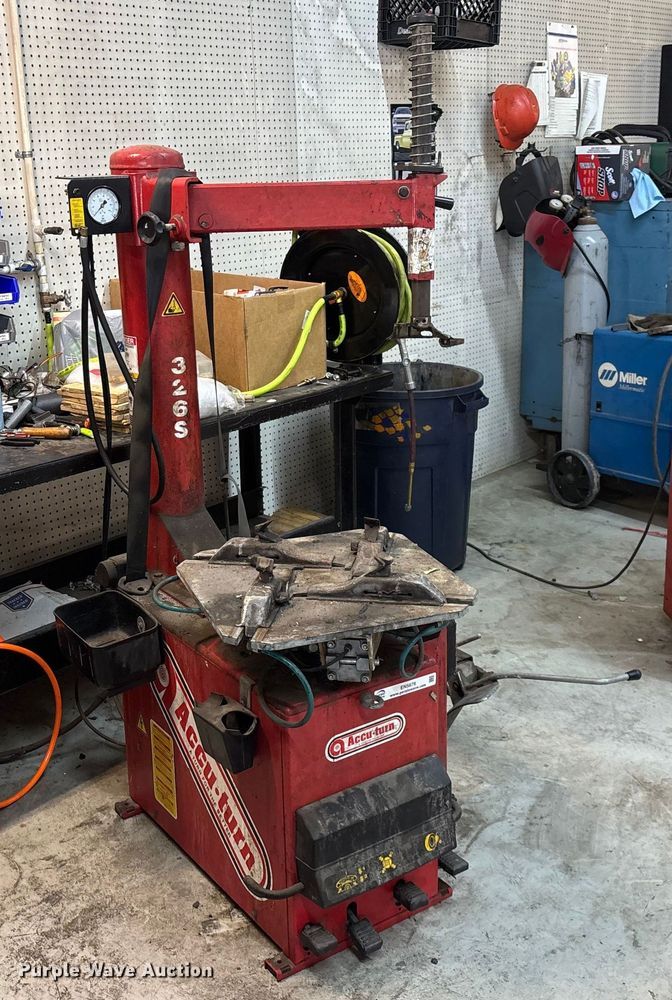image for item EN5676 Accu-turn 326S tire machine