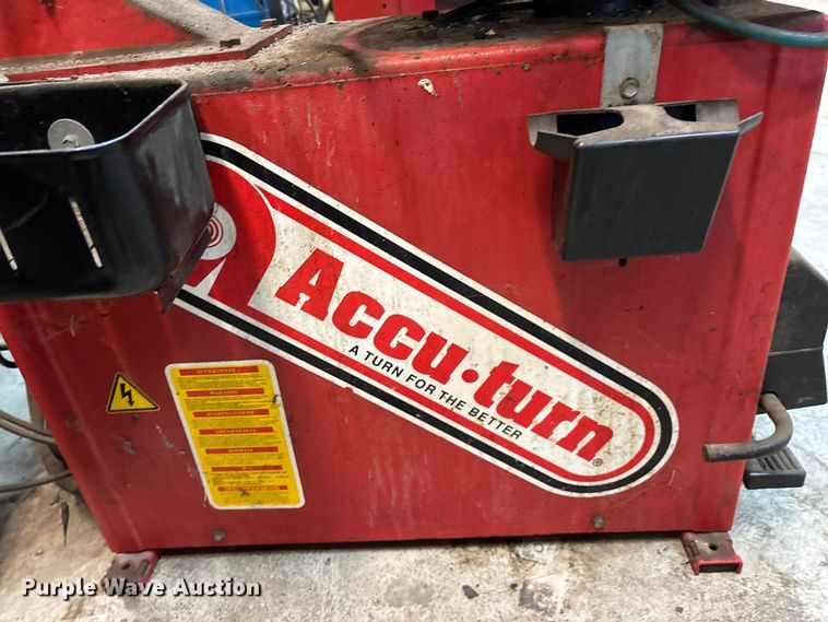 image for item EN5676 Accu-turn 326S tire machine