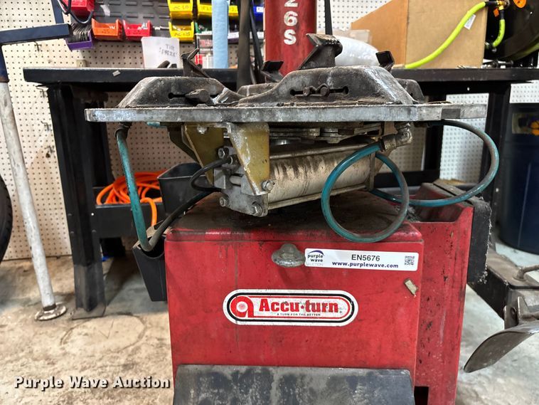 image for item EN5676 Accu-turn 326S tire machine