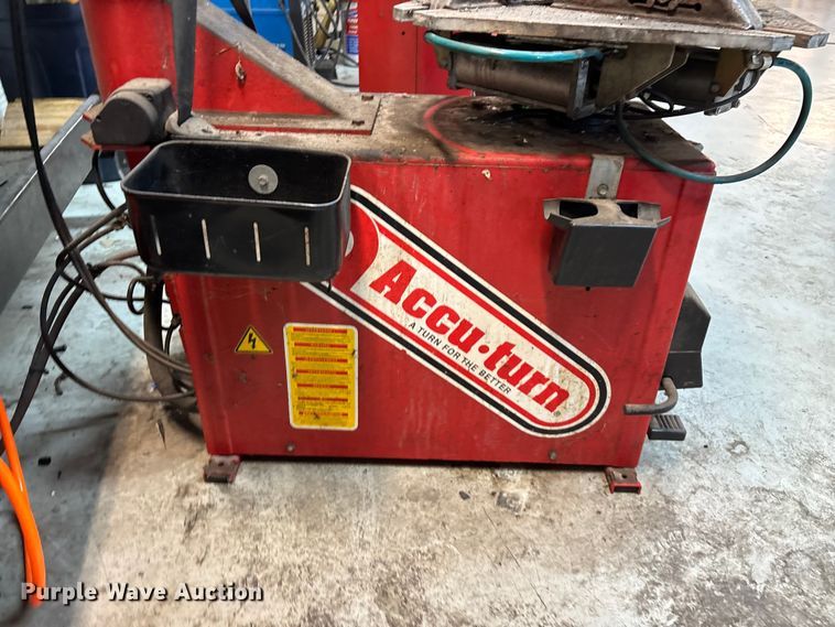 image for item EN5676 Accu-turn 326S tire machine