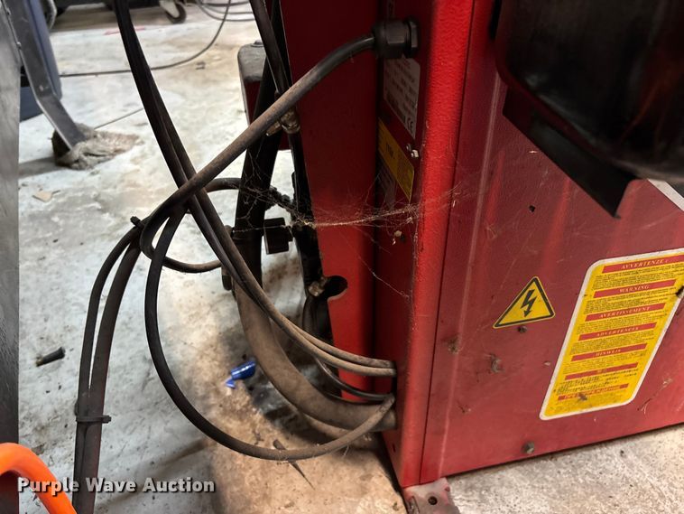 image for item EN5676 Accu-turn 326S tire machine