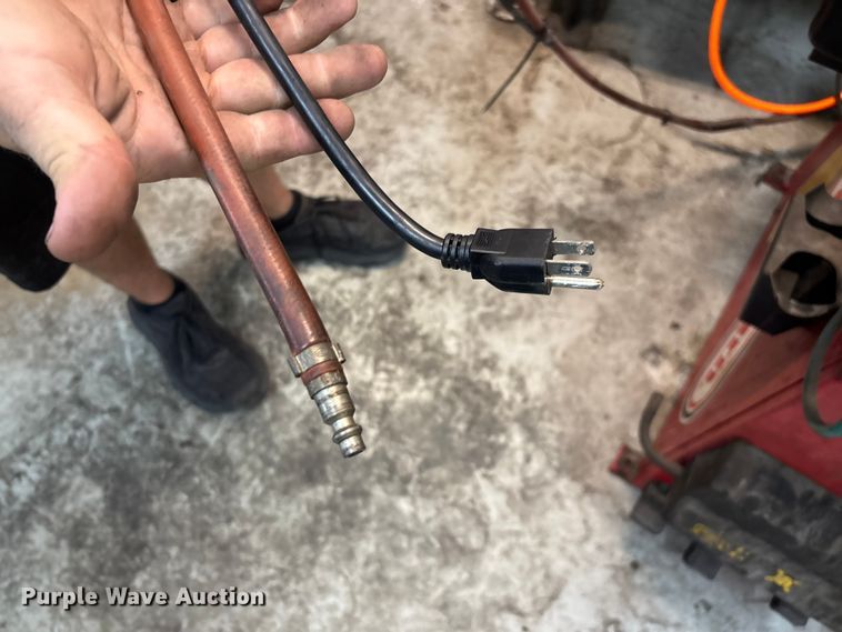 image for item EN5676 Accu-turn 326S tire machine