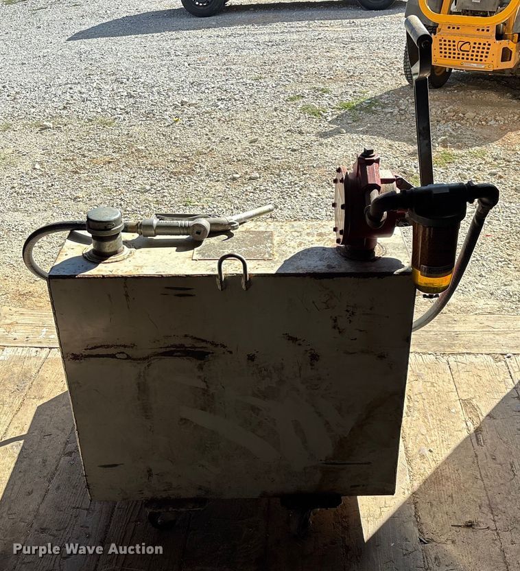 image for item EN5678 Transfer fuel tank