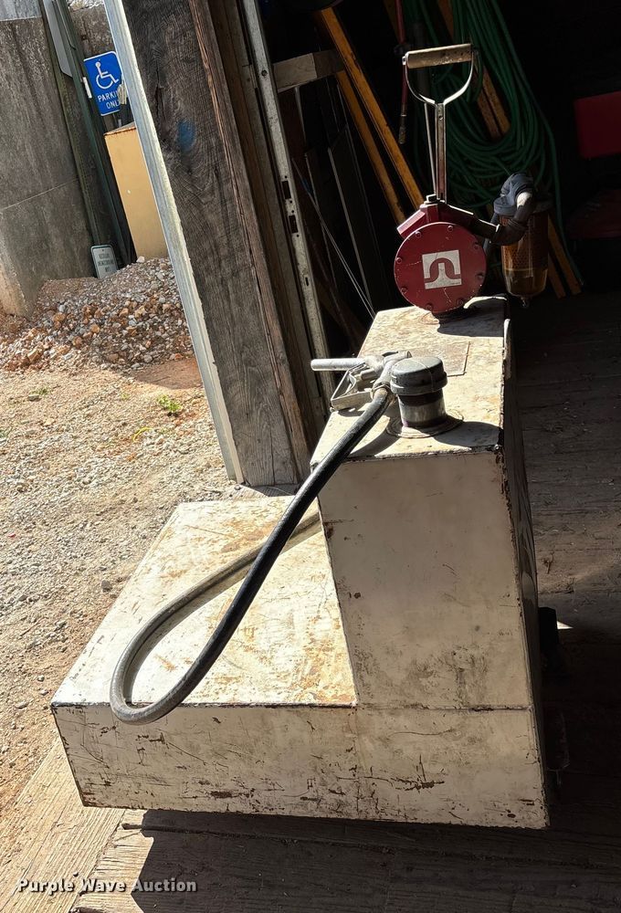 image for item EN5678 Transfer fuel tank