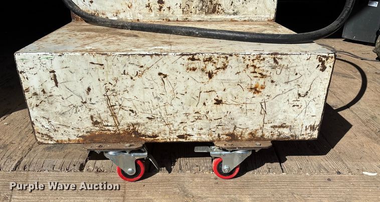 image for item EN5678 Transfer fuel tank