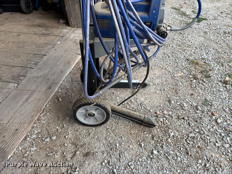 image for item EN5680 Graco Magnum LTS 17 airless paint sprayer