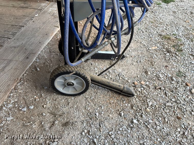 image for item EN5680 Graco Magnum LTS 17 airless paint sprayer