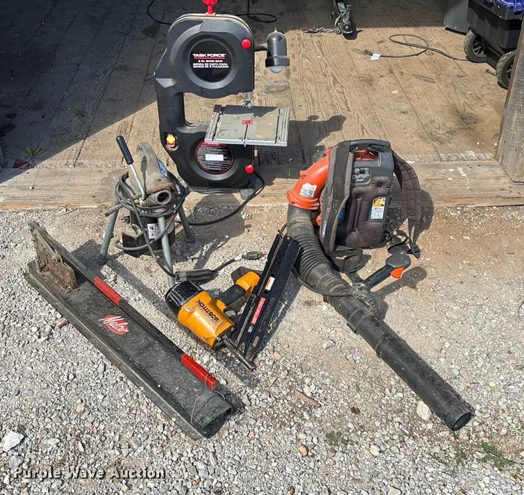 image for item EN5681 Tools