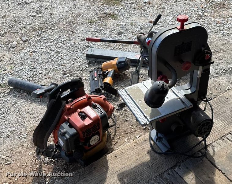 image for item EN5681 Tools