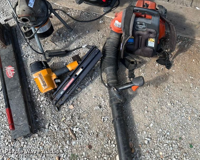 image for item EN5681 Tools