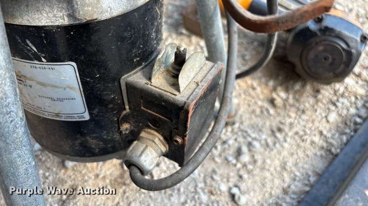 image for item EN5681 Tools