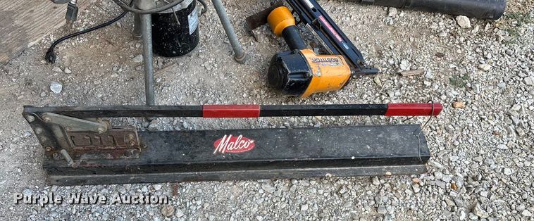 image for item EN5681 Tools