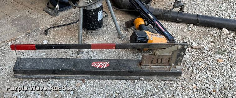 image for item EN5681 Tools