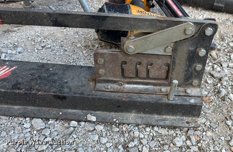 image for item EN5681 Tools