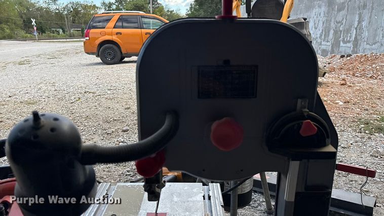 image for item EN5681 Tools