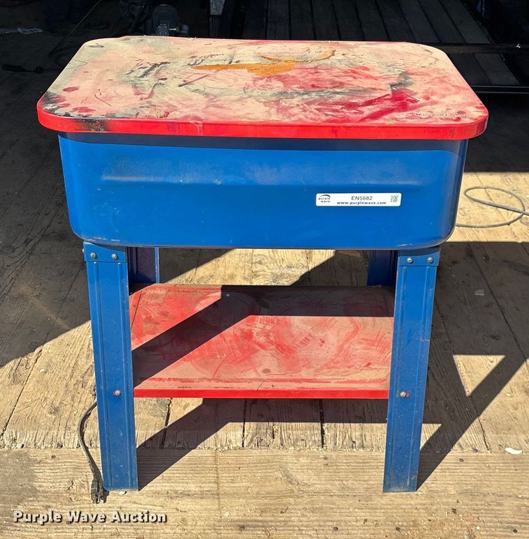 image for item EN5682 Parts washer