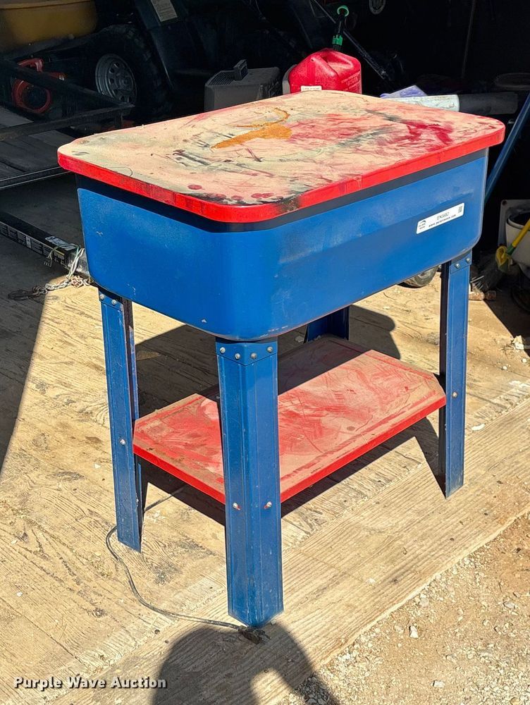 image for item EN5682 Parts washer