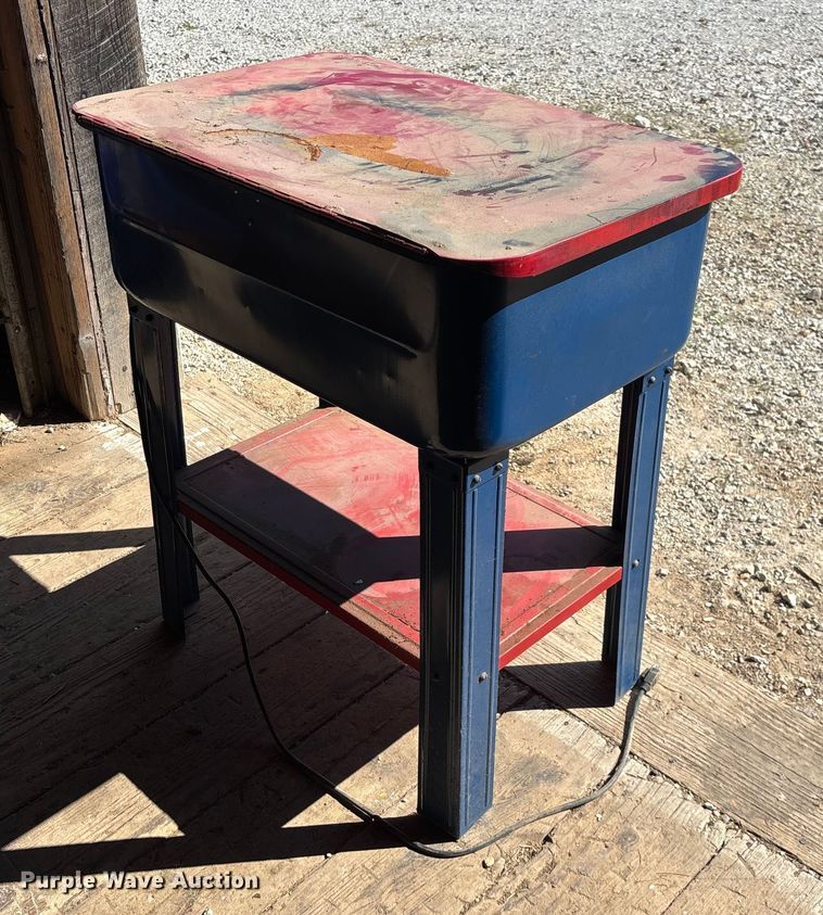 image for item EN5682 Parts washer