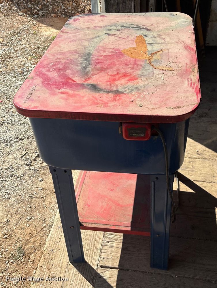 image for item EN5682 Parts washer