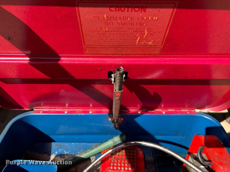 image for item EN5682 Parts washer