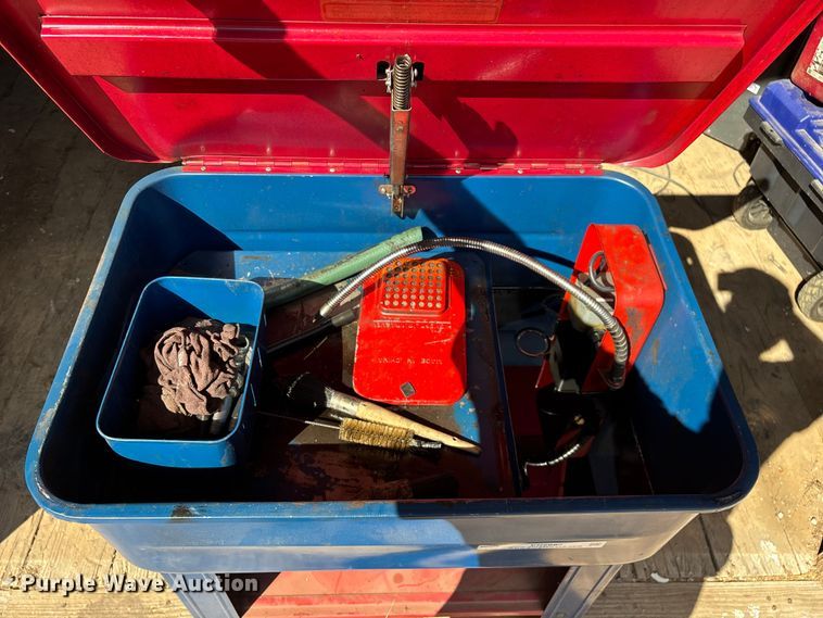 image for item EN5682 Parts washer