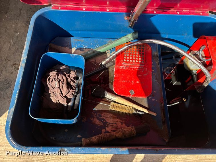 image for item EN5682 Parts washer