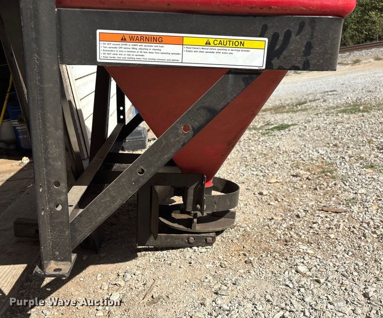 image for item EN5683 Western 1000 spreader