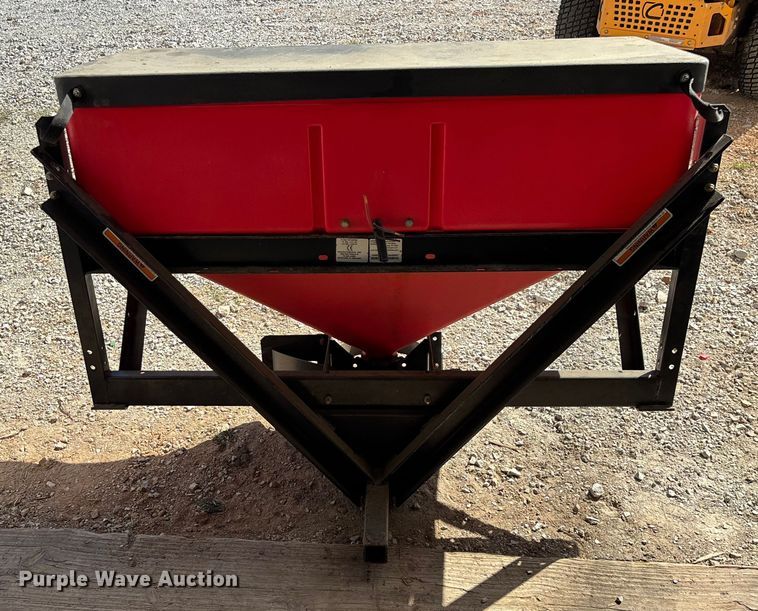 image for item EN5683 Western 1000 spreader