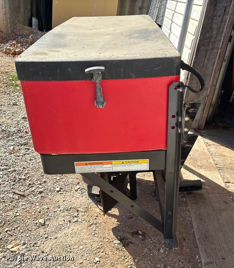 image for item EN5683 Western 1000 spreader