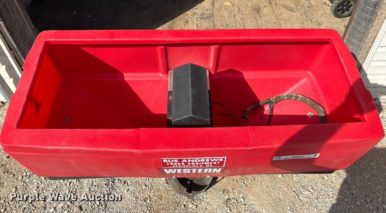image for item EN5683 Western 1000 spreader