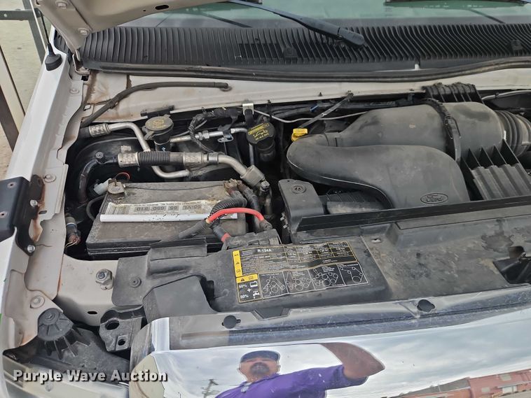 image for item EO4707 2014 Ford E450 shuttle bus