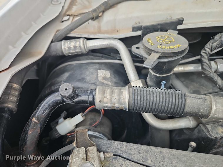 image for item EO4707 2014 Ford E450 shuttle bus