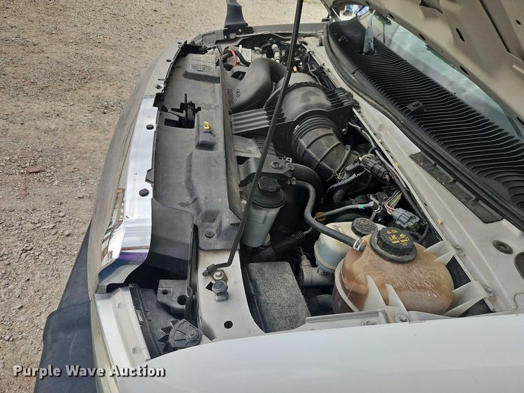 image for item EO4707 2014 Ford E450 shuttle bus