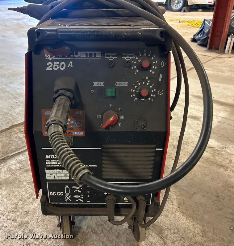 image for item ET3269 Marquette 250A welder