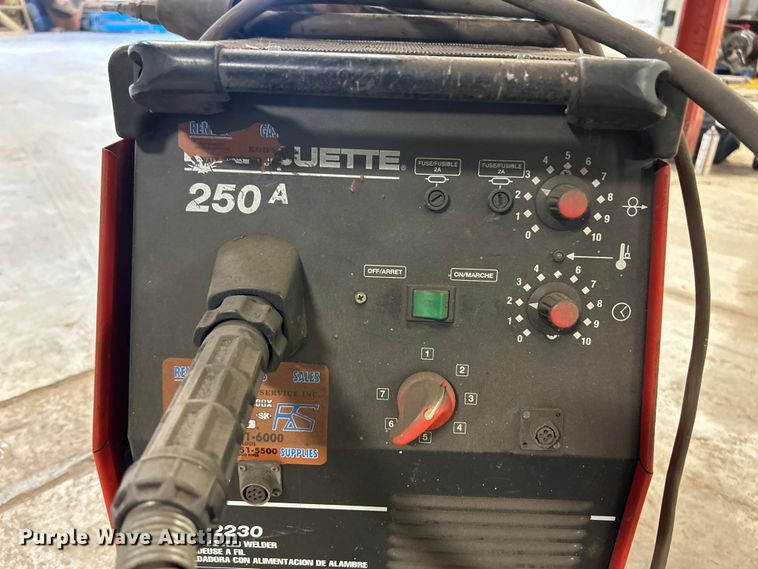 image for item ET3269 Marquette 250A welder
