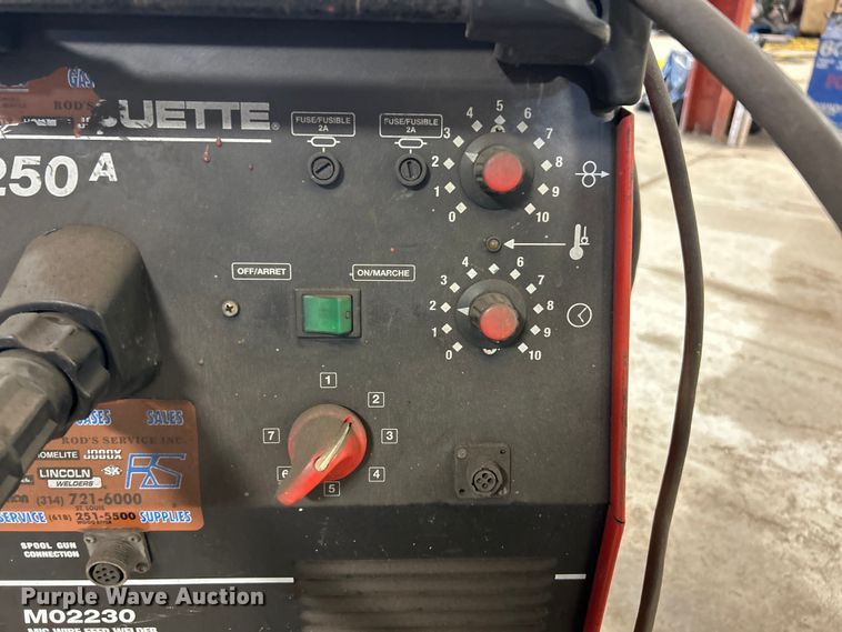 image for item ET3269 Marquette 250A welder