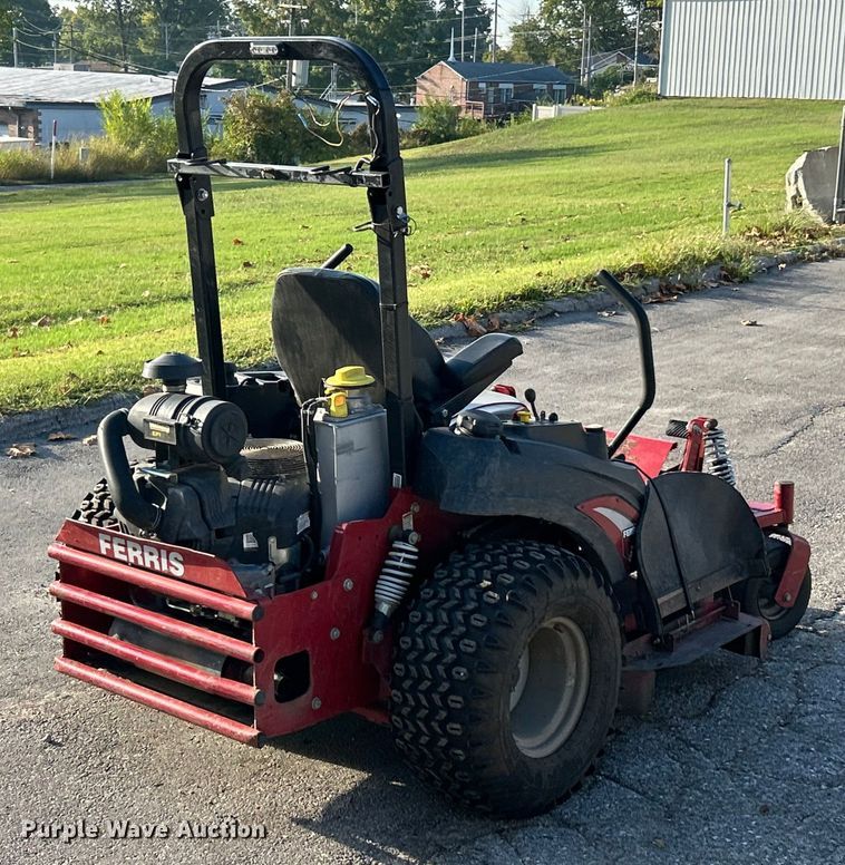 image for item ET3270 Ferris IS 3200Z ZTR lawn mower