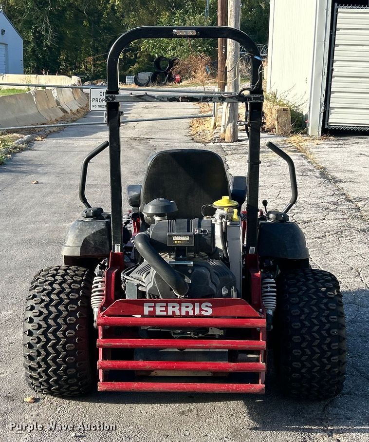 image for item ET3270 Ferris IS 3200Z ZTR lawn mower