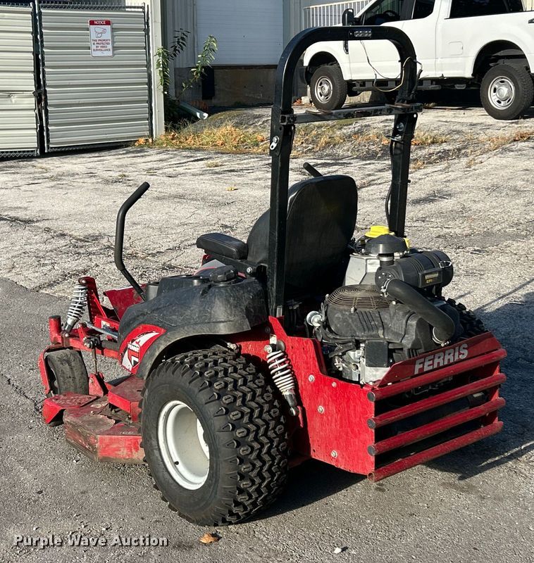 image for item ET3270 Ferris IS 3200Z ZTR lawn mower