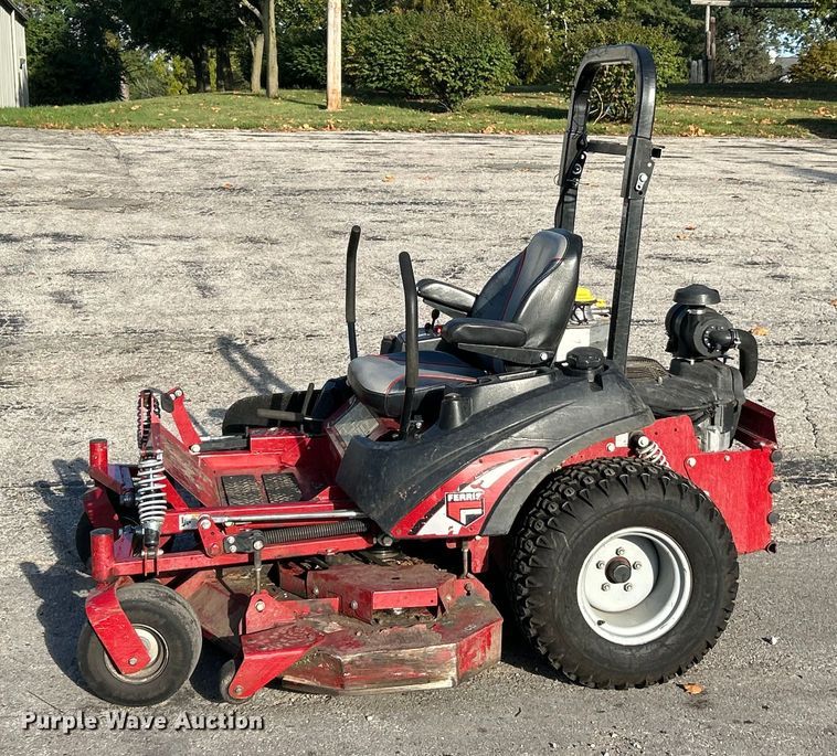 image for item ET3270 Ferris IS 3200Z ZTR lawn mower