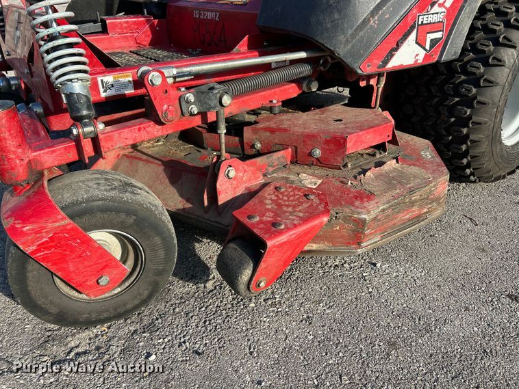 image for item ET3270 Ferris IS 3200Z ZTR lawn mower