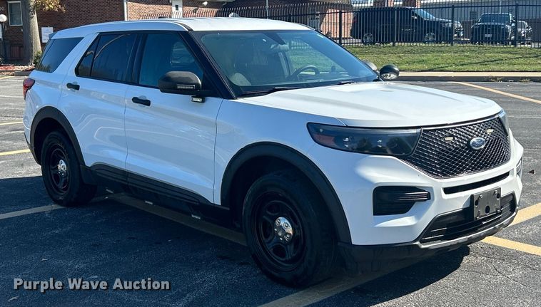 image for item ET3282 2020 Ford Explorer Police Interceptor SUV