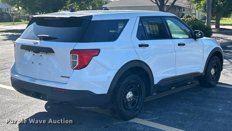 image for item ET3282 2020 Ford Explorer Police Interceptor SUV
