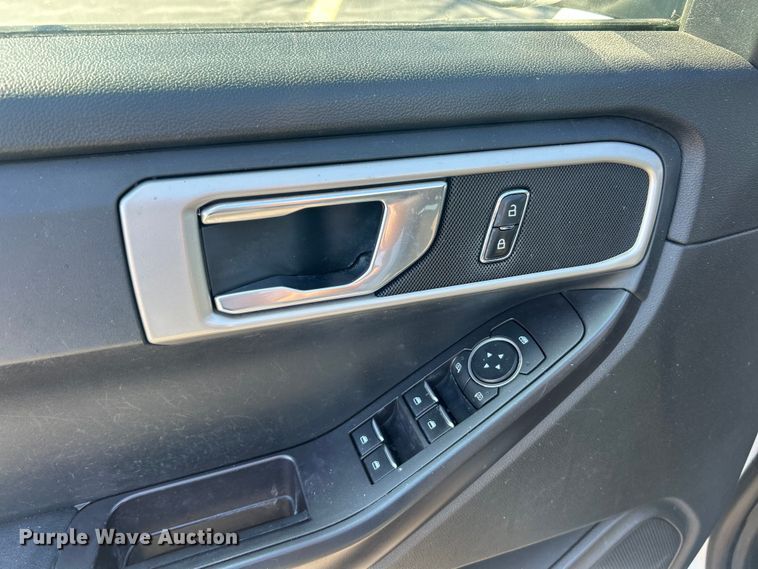 image for item ET3282 2020 Ford Explorer Police Interceptor SUV