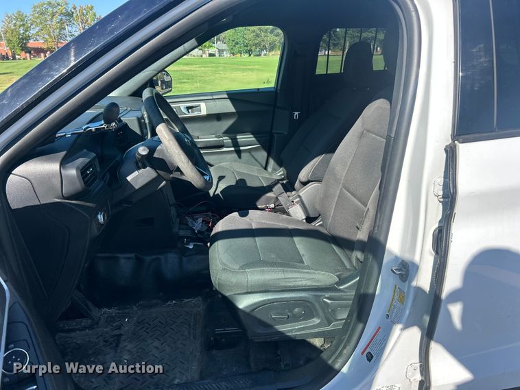 image for item ET3282 2020 Ford Explorer Police Interceptor SUV