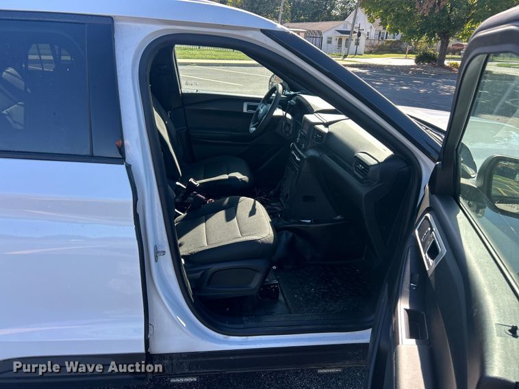 image for item ET3282 2020 Ford Explorer Police Interceptor SUV