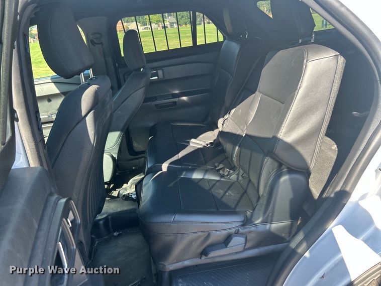 image for item ET3282 2020 Ford Explorer Police Interceptor SUV